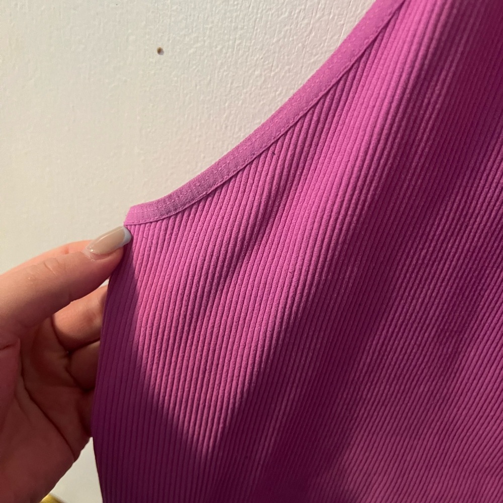 Pink Ribbed Crop Top - Picture 2 of 2